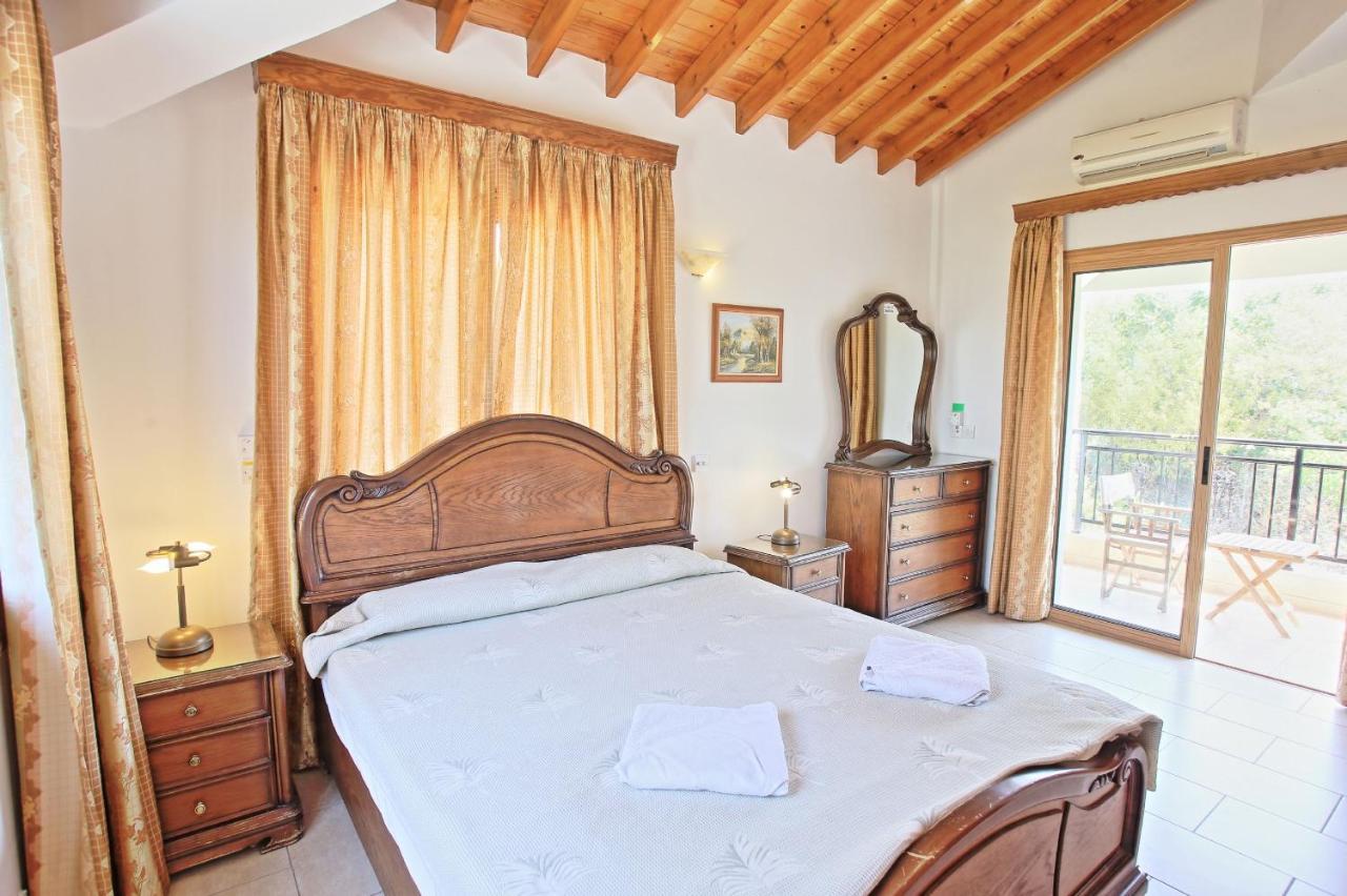 Marilena Sunset Villa 2 Agia Marina  Exteriör bild